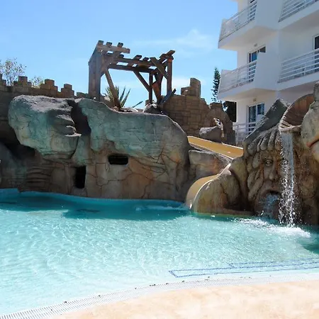 Апартаменты Pirates Village
