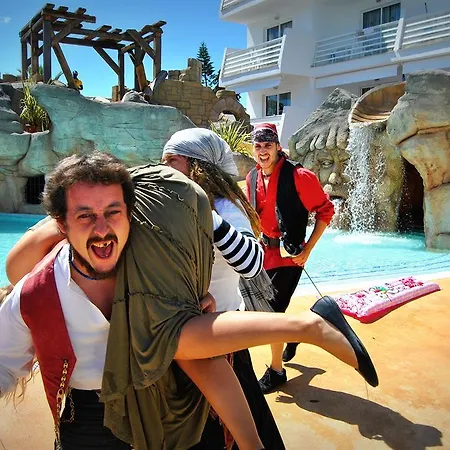 Pirates Village Апартаменты *
